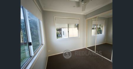 Newly Renovated Country-Cottage Home – 3 Bed | 1 Bath - Photo 4