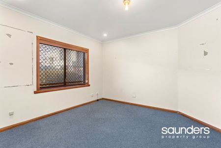 Work from home - Photo 3