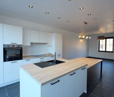 Huis te huur in Sint-Truiden voor € 1.300 met 4 slaapkamers - Photo 1