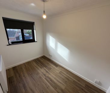 Townlands, Great Yarmouth, Gorleston - Photo 2