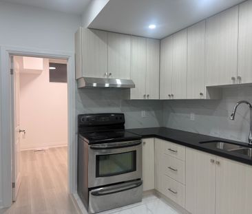 For Lease - 2649 Apricot Lane, Pickering, Ontario - Photo 4