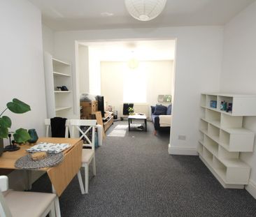 2 Bedroom Mid Terraced House, Chester - Photo 6