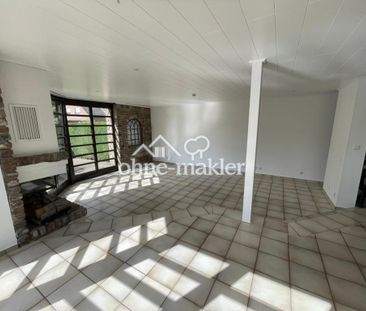 Doppelhaushälfte mit Kamin, Einbauküche und Traumgarten in Kamp-Lin... - Foto 1