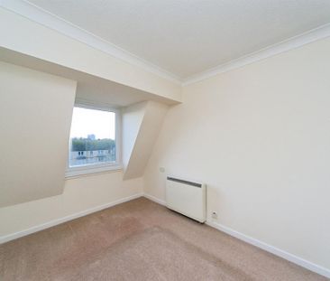 1 bedroom retirement property to rent - Photo 3