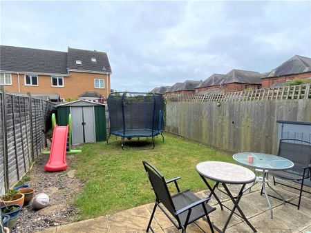 3 bedroom terraced house to rent - Photo 5