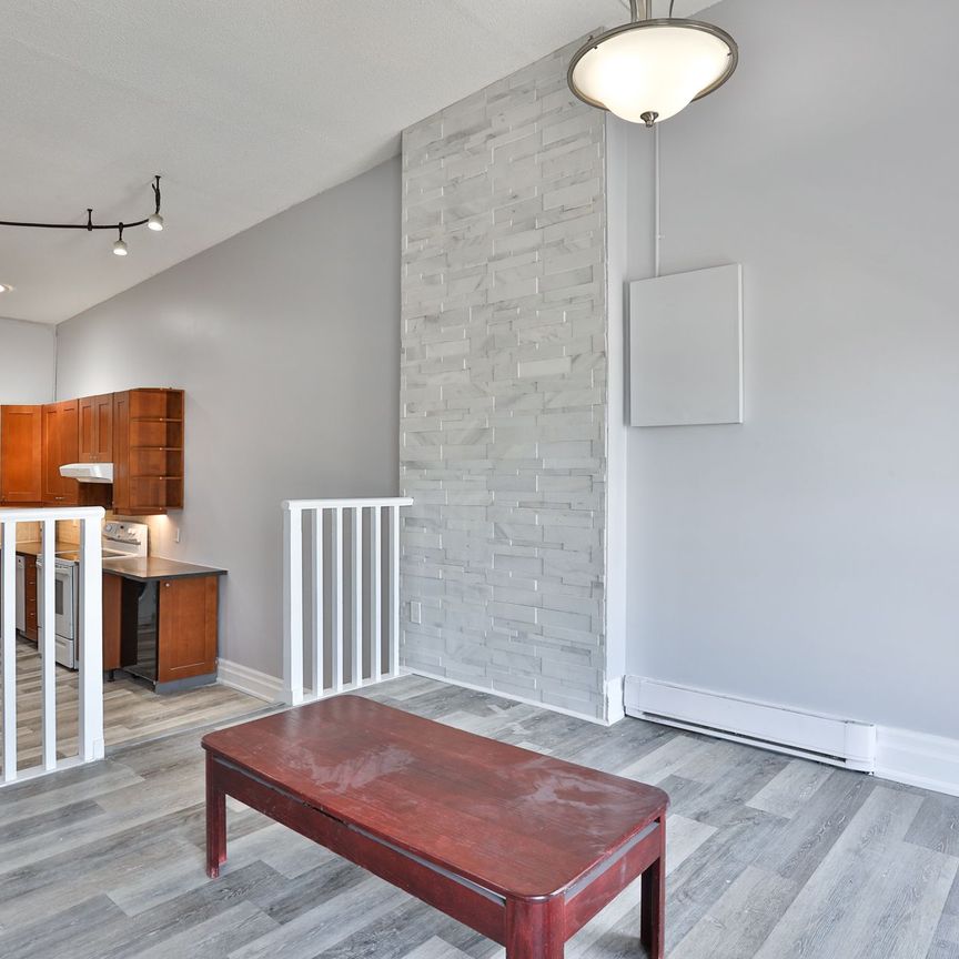For Lease - 179 Queen Street Unit# 3rd Floor, Toronto, Ontario - Photo 1