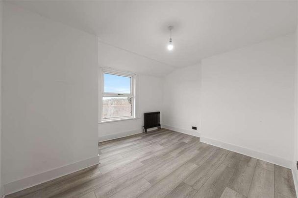 Norwood Road, London, SE27 - Photo 1