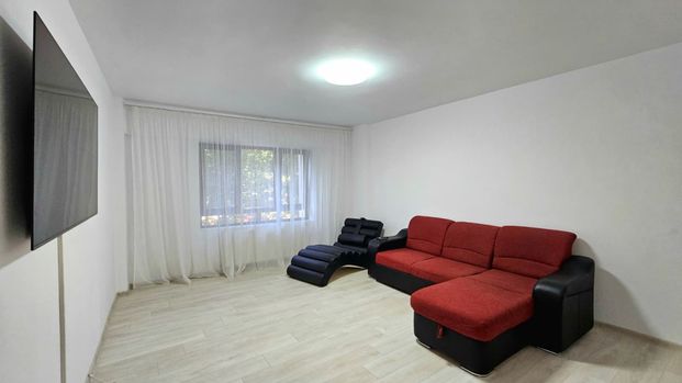 3 Camere Decomandat 3 Minute Metrou Pacii - Photo 1