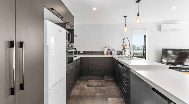 Home on Haka - Photo 1