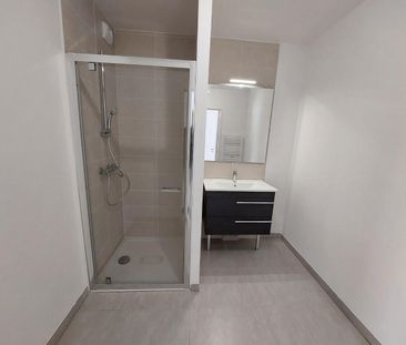 location Appartement T2 DE 44.7m² À MARSEILLE - Photo 6