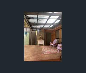 8/97b Barry St, Romsey, Vic 3434 - Photo 4