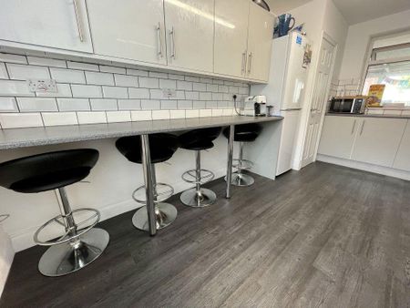 1 bedroom property to rent - Photo 4