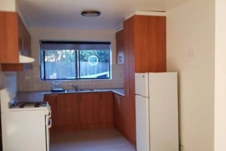 2 Bedroom Flat - Photo 3