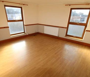 Victoria Crescent, Staffordshire, Burton Upon Trent, DE14 - Photo 5