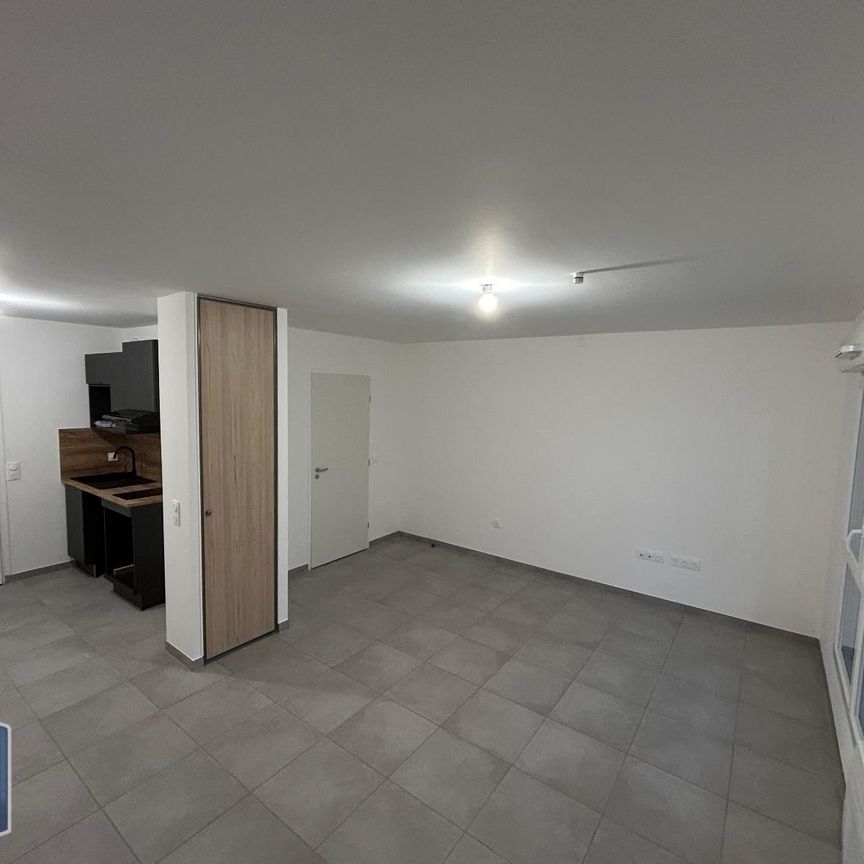 Location Appartement 1 pièce 38m² CLERMONT FERRAND 63000 - Photo 1