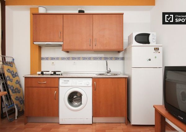 granada, Andalusia 18002