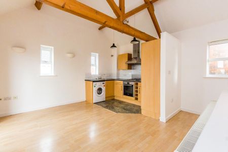 1 bedroom mews to rent - Photo 2