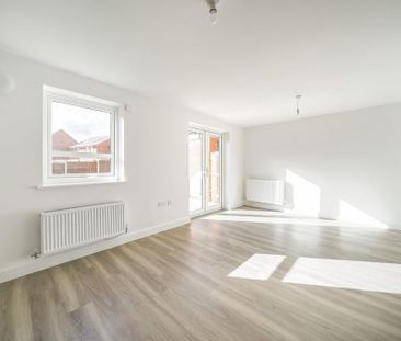4 bedroom detached house to rent - Photo 2