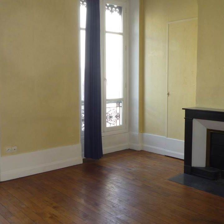 Appartement - 2 pièces - 65,60 m² - Grenoble - Photo 1