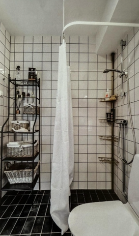 Mjölnergatan, Märsta - Photo 2