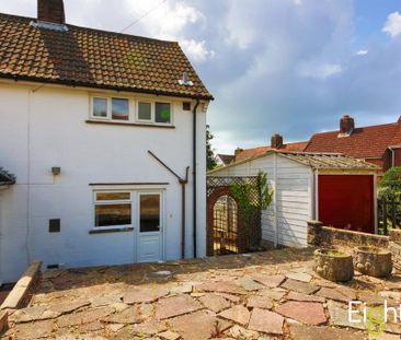 4 bedroom end of terrace house to rent - Photo 4