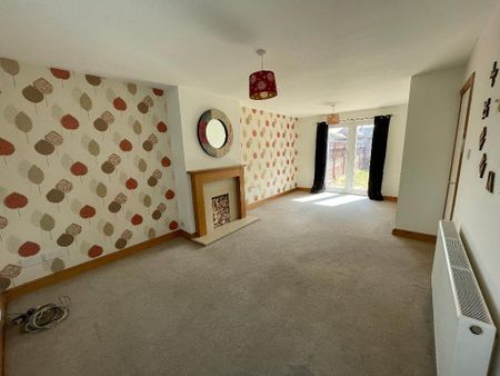 3 Bedroom Terraced House To Rent - Photo 2