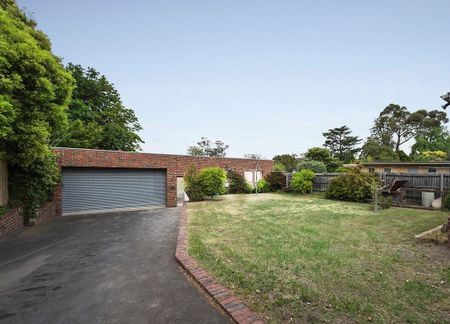118 Waiora Road, Rosanna - Photo 2