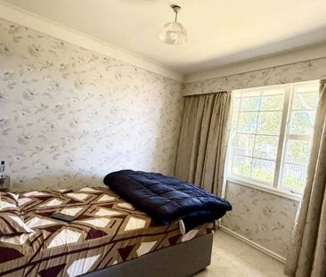 Spacious four-bedroom home - Photo 4