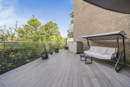 3 bedroom flat to rent - Photo 3