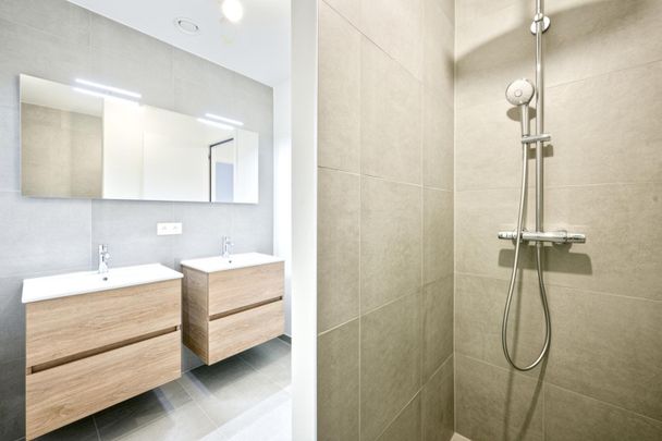 Fort-Jaco, très bel appartement RDC, 3 ch dans immeuble neuf - Photo 1