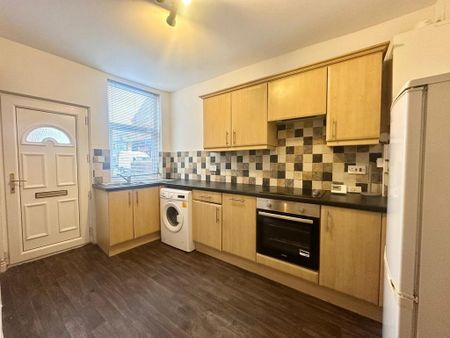 2 bedroom terraced house to rent - Photo 3