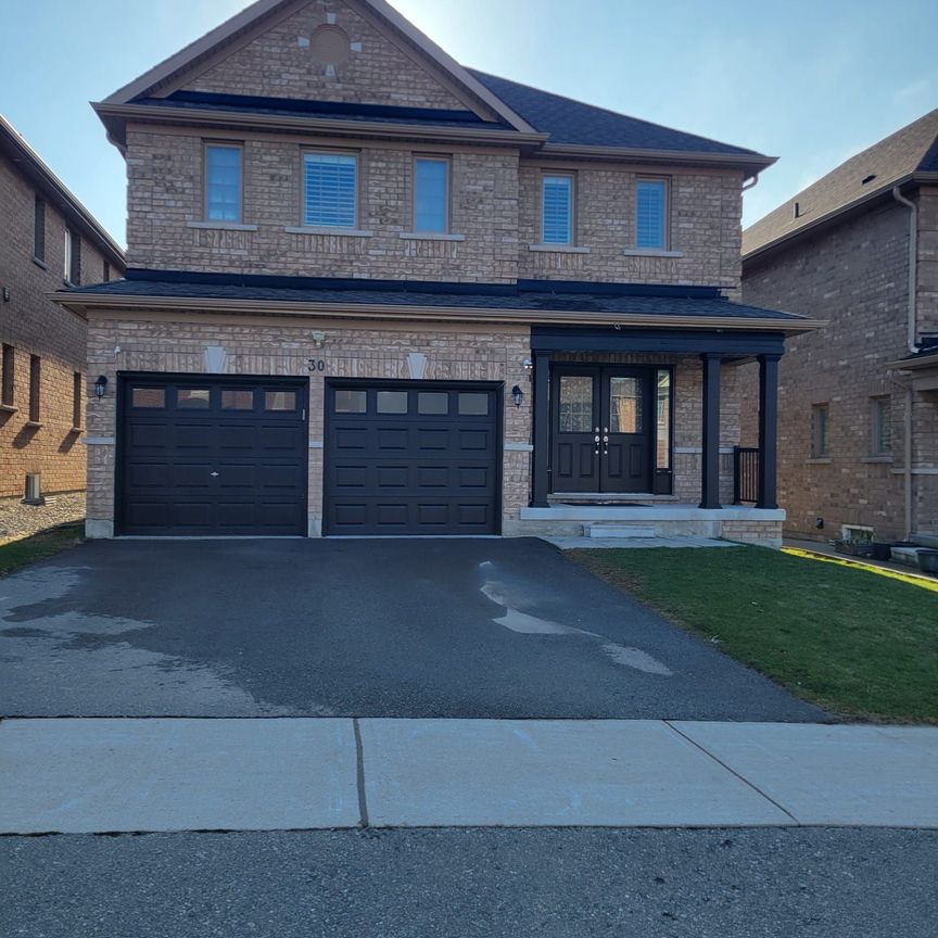 For Lease - 30 Wilson Drive, Bradford West Gwillimbury, Ontario - Photo 1
