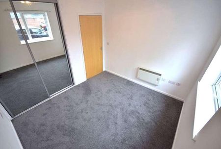 Jefferson Place West Bromwich, B71 - Photo 4