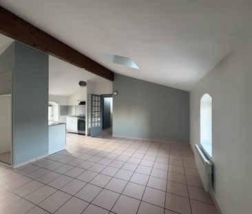 Location Appartement 2 pièces 49m² CASTELNAUDARY 11400 - Photo 2
