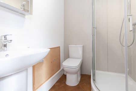 New High Street, Headington - Photo 5