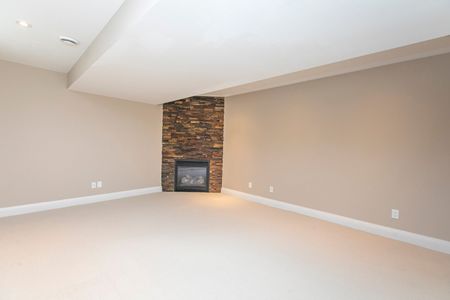 For Lease - 691 Edison Avenue, Carlingwood - Westboro and Area, Ontario - Photo 2