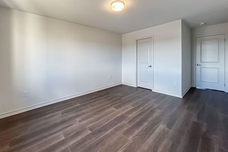 For Lease - 123 Sanderson Drive, Kawartha Lakes, Ontario - Photo 5