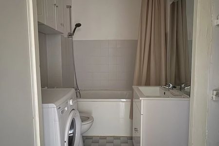 Location appartement Marseille 8ème - rue François Rocca - 31m² - Photo 3