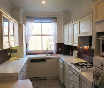 Eaton Gardens, Hove - Photo 6