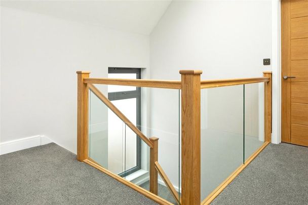 4 bedroom detached house to rent - Photo 1