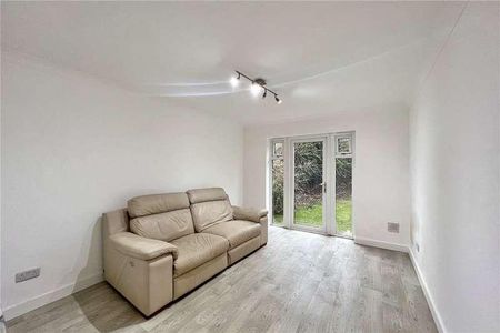 Old Coach Drive, High Wycombe, HP11 - Photo 5