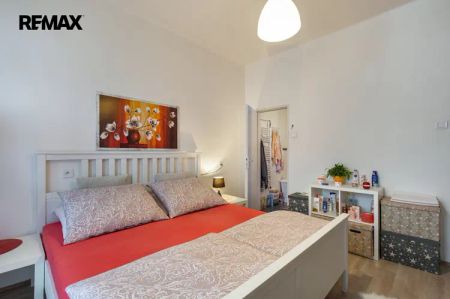 Podnájem hezkého bytu 2kk s lodžií na Koldůmu - Photo 3