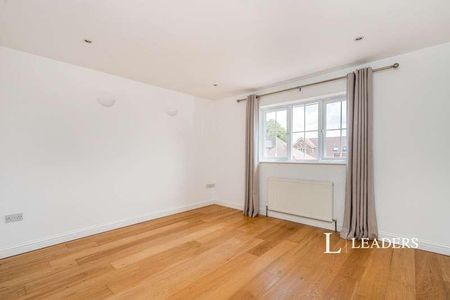 Driftwood Drive, Fareham, PO14 - Photo 3