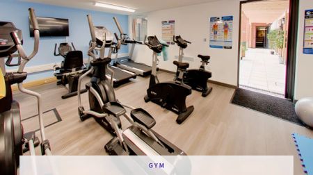 Superior Plus Ensuite - Photo 3