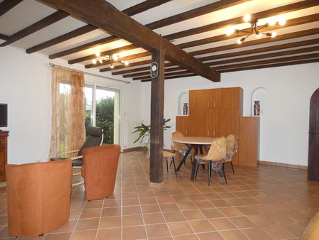 House - Photo 2