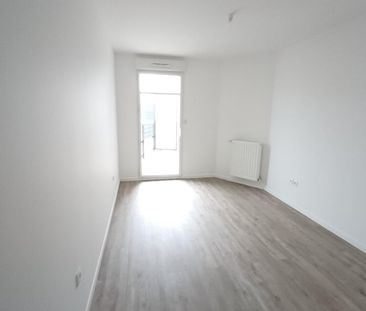 location Appartement T2 DE 50.48m² À MAISONS ALFORT - Photo 2
