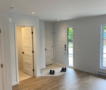 Appartement - 02-592 Rue St-Charles S. - Photo 6