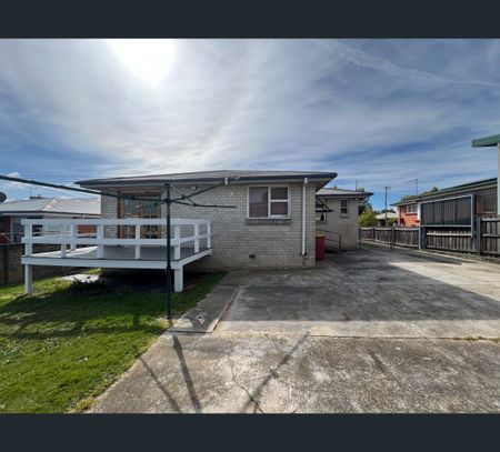 8 Chestnut Road, Youngtown, Tas 7249 - Photo 4