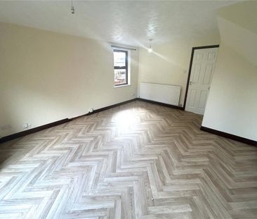 3 bedroom semi-detached house to rent - Photo 6