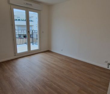 Location Appartement 2 pièces 40m² NEUILLY PLAISANCE 93360 - Photo 5